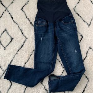 Skinny maternity jeans with ankle zippers
